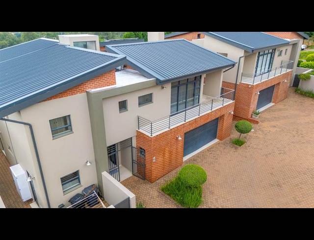 3 BEDROOM CLUSTER FOR SALE IN WATERKLOOF HEIGHTS